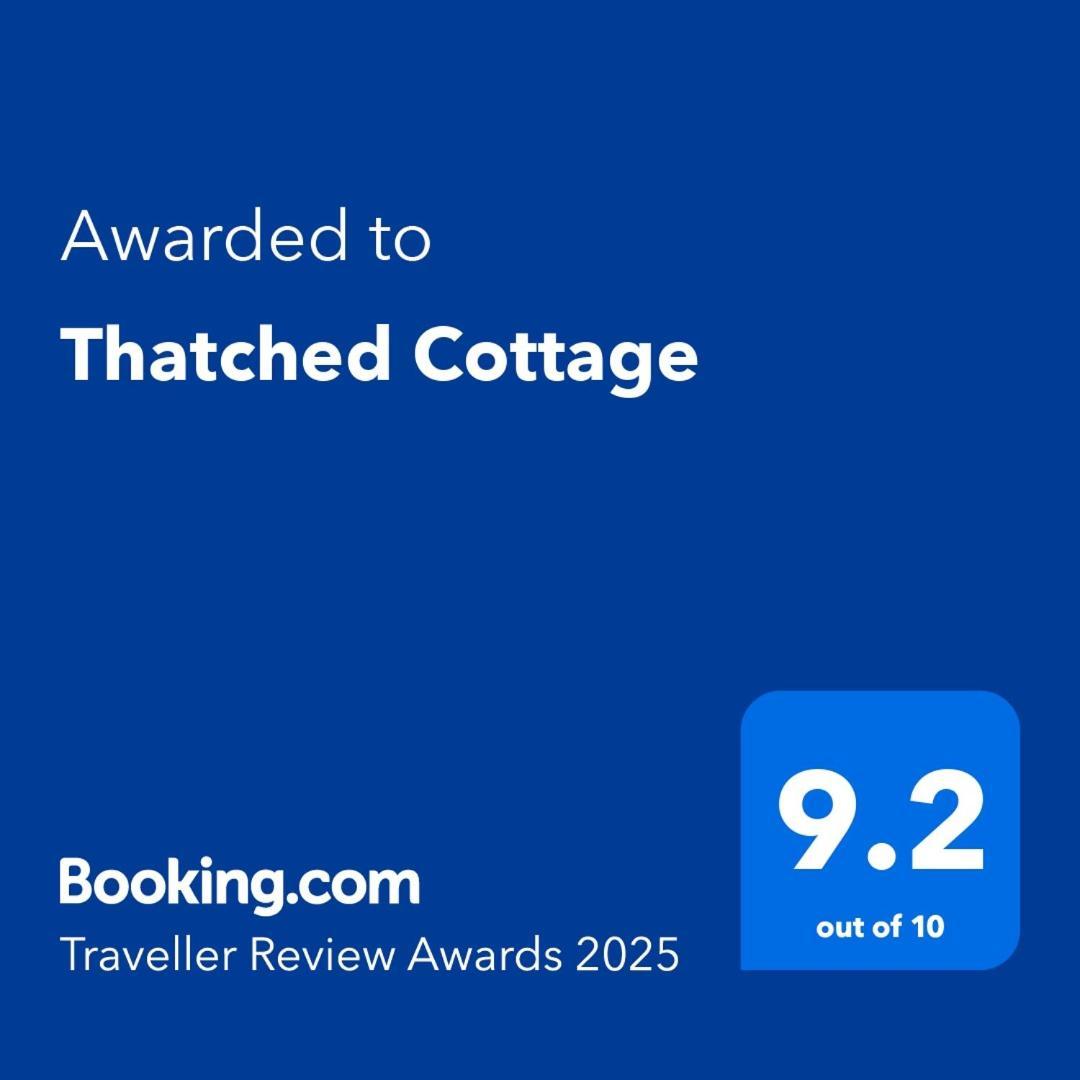 Thatched Cottage Hungerford Exterior foto
